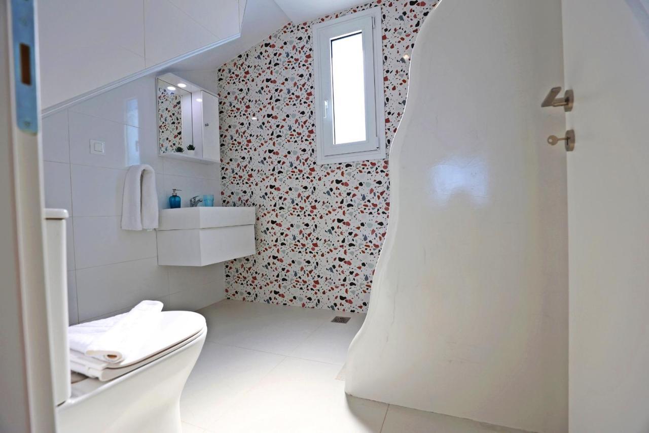Xenos Villa 6 With A Private Pool Near The Sea Tigkaki  Bagian luar foto