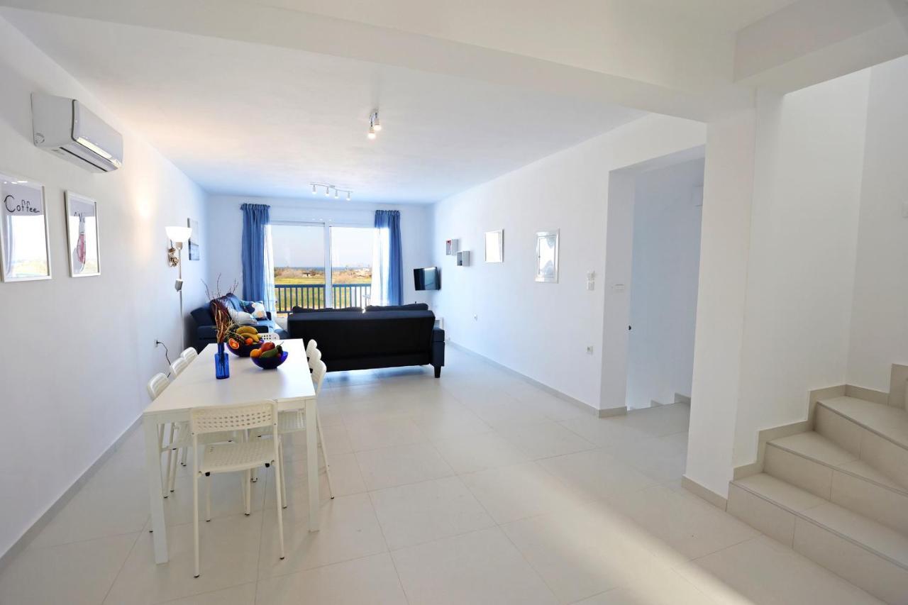 Xenos Villa 6 With A Private Pool Near The Sea Tigkaki  Bagian luar foto